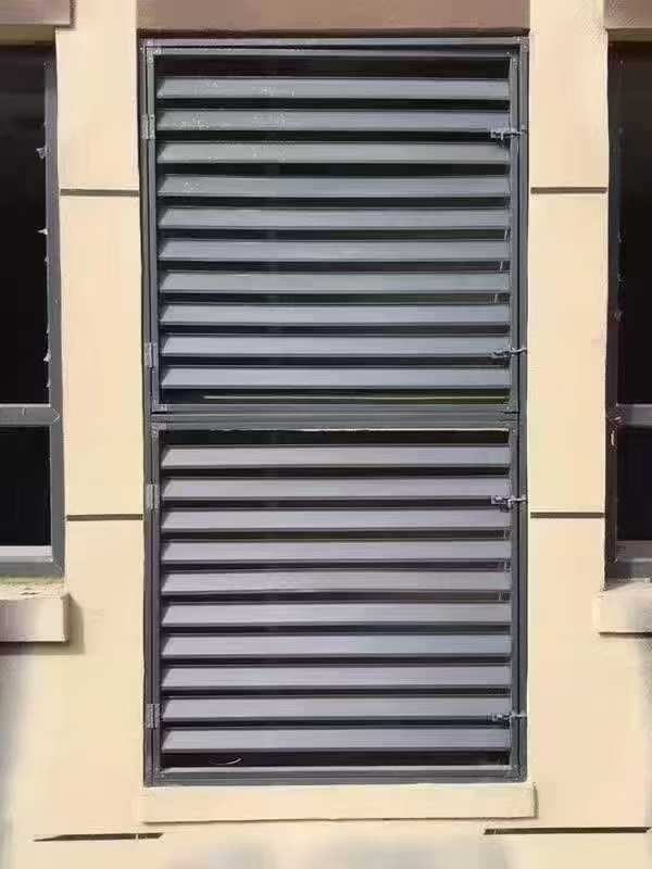 淮南市单曲弧形铝单板铝格栅百叶窗 - 方案